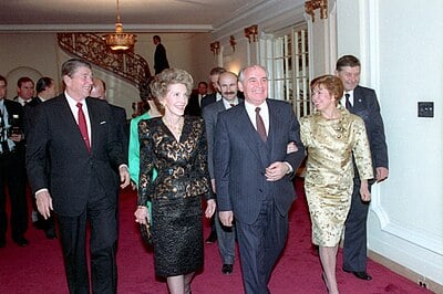 Which positions has Mikhail Gorbachev held?[br](Select 2 answers)