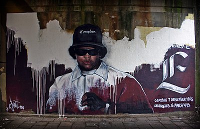 Which city was Eazy-E born in?