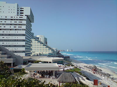 What is the name of the public beach in Cancún's Hotel Zone?