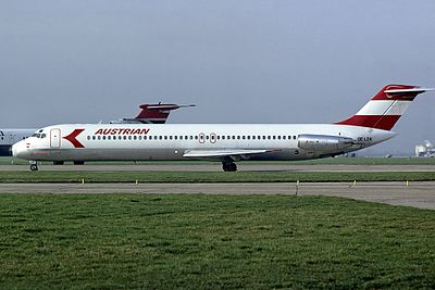 In which year did Austrian Airlines adopt its shortened name, "Austrian"?