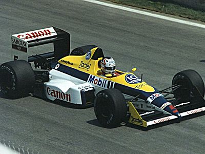 In what year did Mansell enter the International Motorsports Hall of Fame?