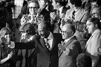What did Anwar Sadat win in 1978 for signing the peace treaty with Israel?