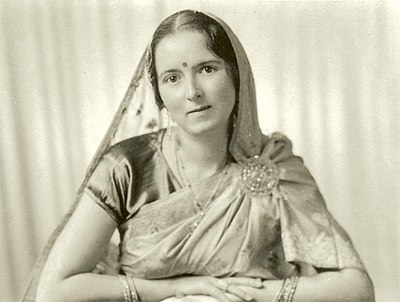What union was Savitri one of the founding members of?