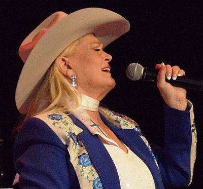 In what U.S. state was Lynn Anderson born?