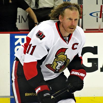 How many games did Alfredsson play in the NHL?