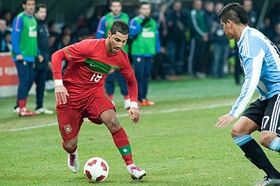 Quaresma is known for executing which skillful move?