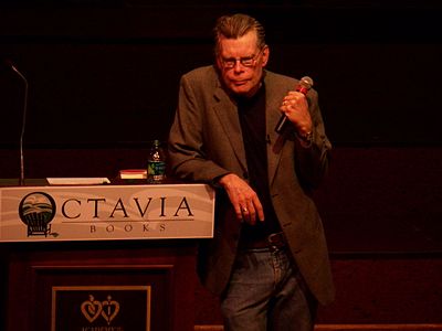 Where did Stephen King attend school?[br](select 2 answers)