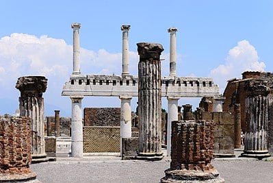 What was the name of the main street in Pompeii?