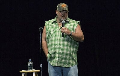 What is Larry the Cable Guy's real name?