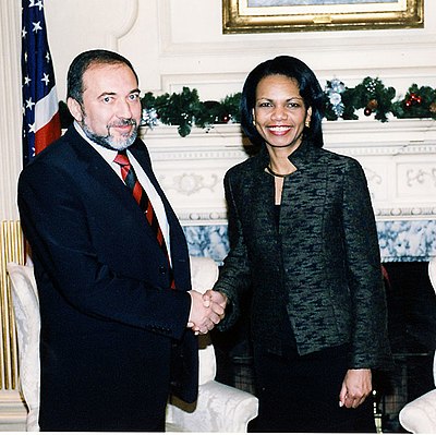 In which year did Lieberman refuse to join Netanyahu's coalition?