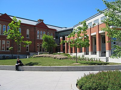 What is the name of the Queen's University's main library?