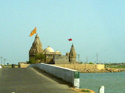 Which famous temple is located in Dwarka?