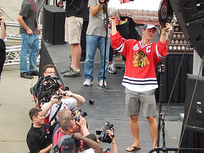What is the age of Jonathan Toews?