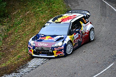 Where was Thierry Neuville born?