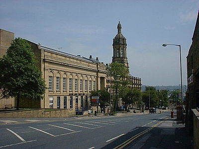 Which of the following cities or administrative bodies are twinned to Bradford?[br](Select 2 answers)
