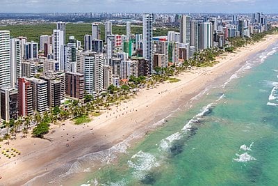 Which Brazilian cities have direct flights to Fernando de Noronha?