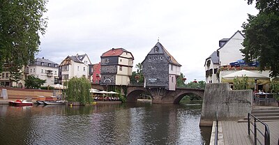 Which of the following is not a neighboring town of Bad Kreuznach?