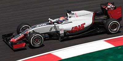 Grosjean got his first IndyCar pole position at which event?