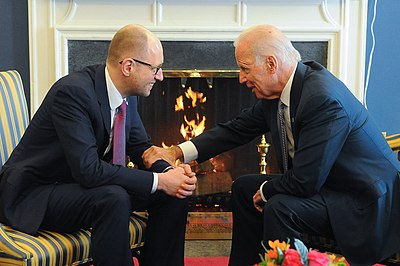 Which Ukrainian President's term overlapped with Yatsenyuk's time as Prime Minister?