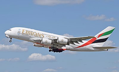 How much start-up capital did Emirates receive when it was founded?