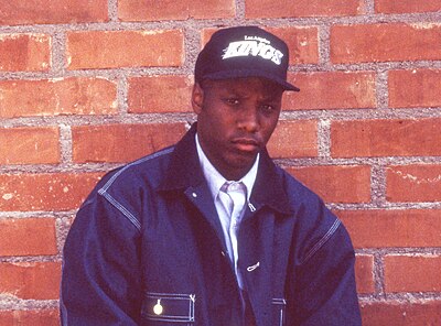 Which record label did MC Ren stay with after N.W.A disbanded?
