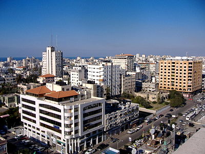 How many members are in the municipal council that administers Gaza City?