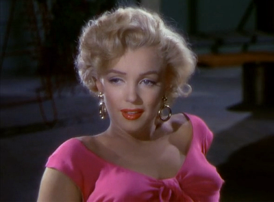 What is the location of Marilyn Monroe's burial site?