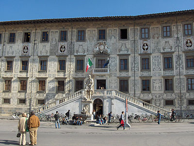 What was Pisa's source of wealth for its architecture?