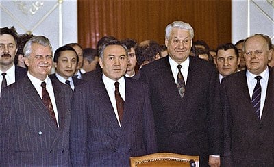 What does Nursultan Nazarbayev look like?