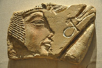 After Akhenaten's death, what was Nefertiti's potential ruling name?