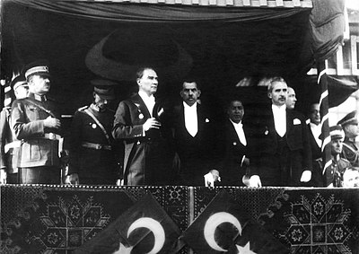 Which city did Fevzi Çakmak become a Member of Parliament for after 1944?