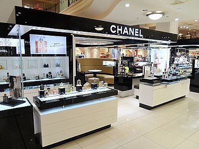 Which perfume is Chanel most known for?