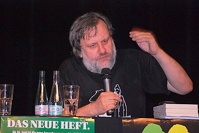 Which French psychoanalyst's theories is Žižek known for expounding?