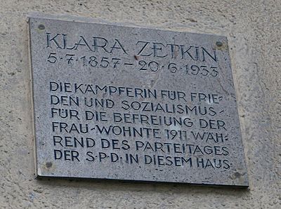 Which party did Clara Zetkin join after leaving the Social Democratic Party of Germany?