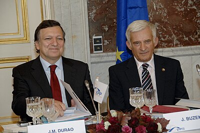 Who is Jerzy Buzek's spouse?