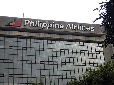 Which aircraft was the first to be used by Philippine Airlines for commercial flights?