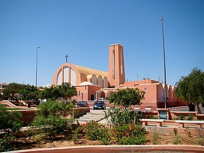 What is the official language of Laayoune?