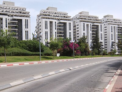 What was the population of Beit Shemesh in 2021?