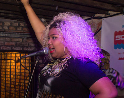 Which nation is Lizzo a citizen of?