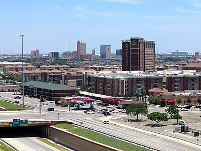 Which famous musician was born in Lubbock?