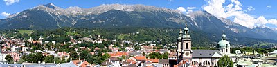 Which river flows through Innsbruck?
