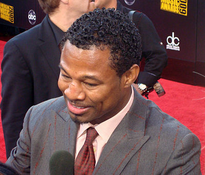Who named Shane Mosley'Fighter of The Year' in 1998?