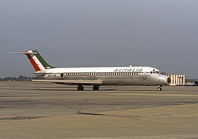 How many scheduled domestic, European and intercontinental destinations did Alitalia serve?