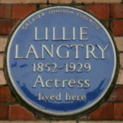 In what fashion was Lillie Langtry celebrated as a young woman?