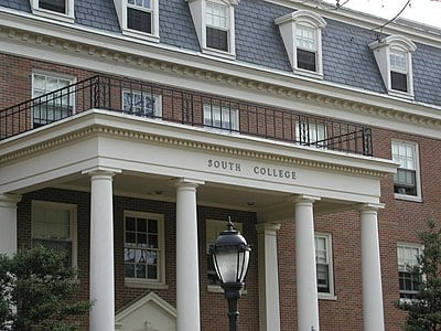 Which college is located in Easton, Pennsylvania?