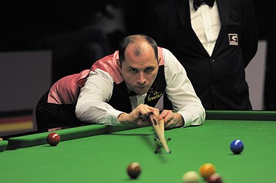 In which years did Perry reach the semi-finals of the UK Championship?