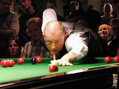 How many consecutive seasons did Steve Davis hold the world number one ranking?