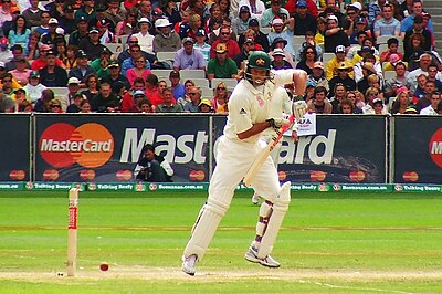 What was Symonds' dominating hand in batting?