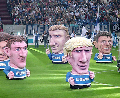 What is the nickname of FC Schalke 04's fans?