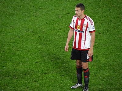 Did Jack Rodwell play as a defensive midfielder?
